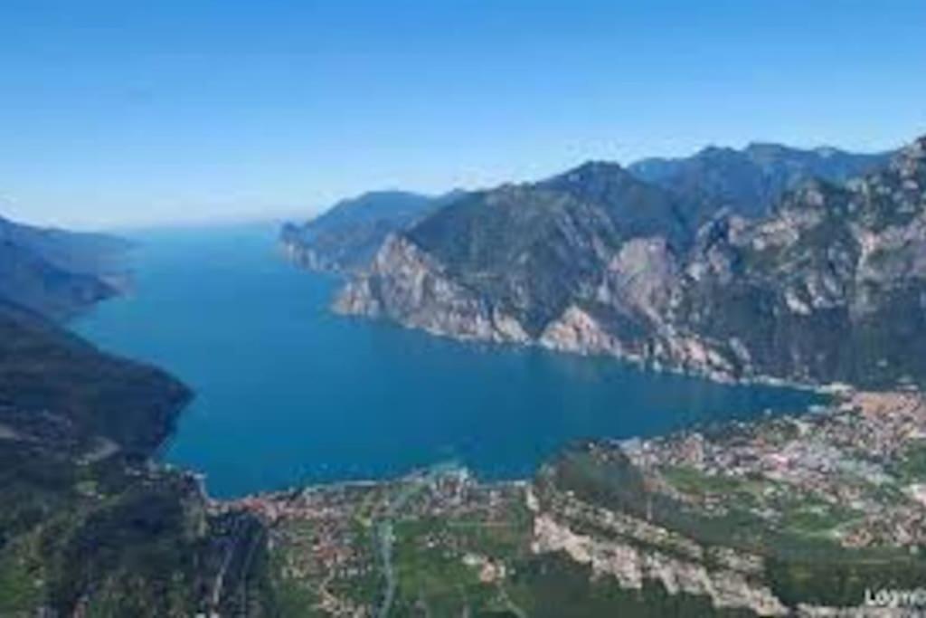 Casa Degli Olivi Garda Appartamento *